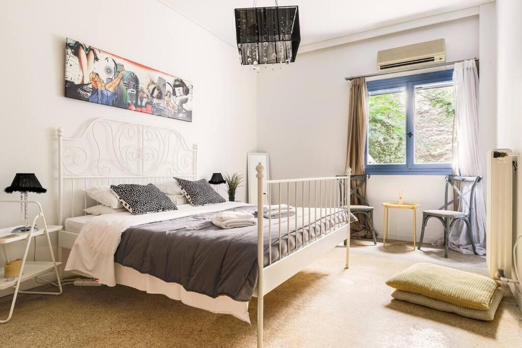 דירות אתונה Downtown Apt With Garden In Plaka מראה חיצוני תמונה