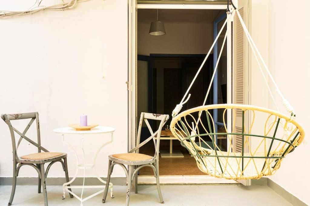 דירות אתונה Downtown Apt With Garden In Plaka מראה חיצוני תמונה