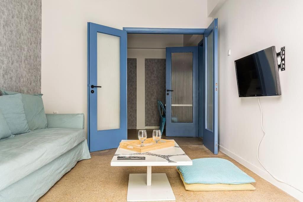 דירות אתונה Downtown Apt With Garden In Plaka מראה חיצוני תמונה