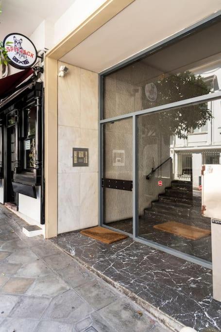 דירות אתונה Downtown Apt With Garden In Plaka מראה חיצוני תמונה